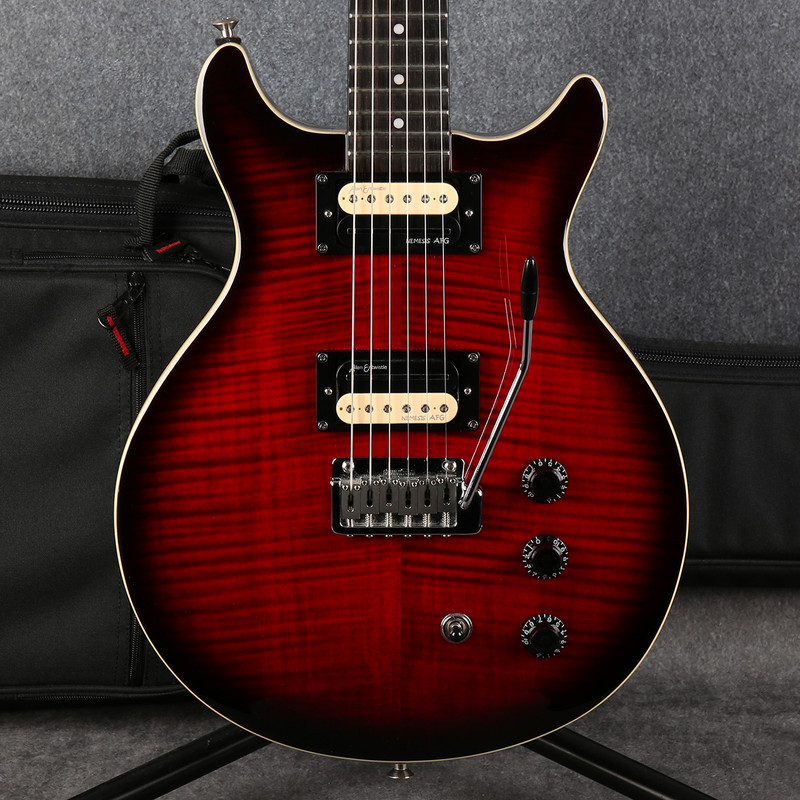 Hamer XT The Archtop - Dark Cherry Burst - Gig Bag - 2nd Hand