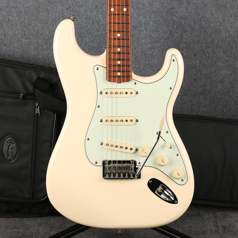 Fender Vintera 60s Stratocaster Modified - Olympic White - Gig Bag - 2nd Hand (136833)