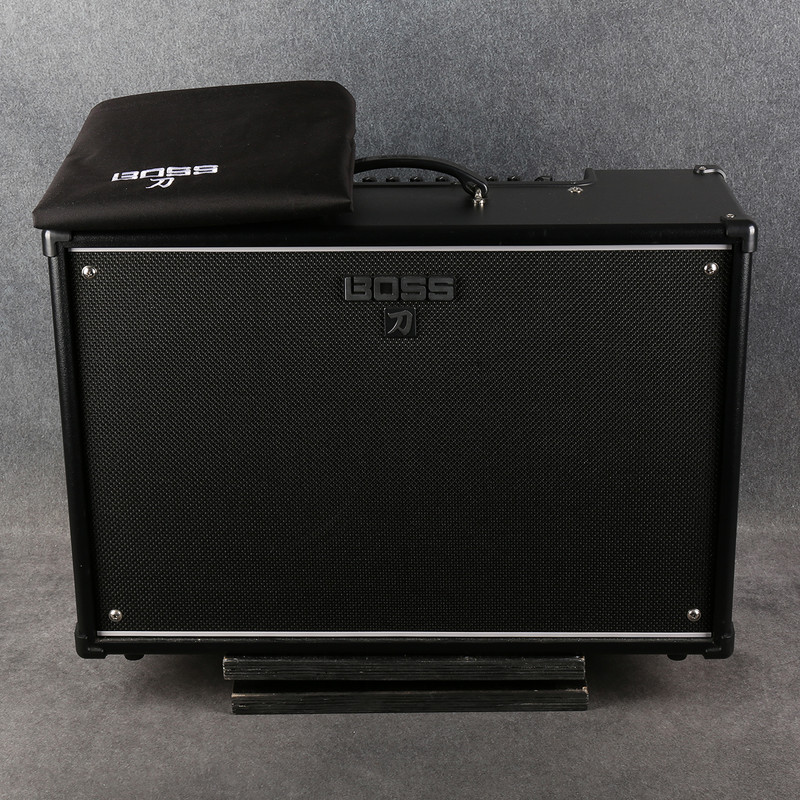 Boss Katana 100/212 Mk1 2x12 Combo Amplifier - Cover - 2nd Hand Boss Katana 100/212 Mk1 2x12 Combo Amplifier - Cover - 2nd Hand