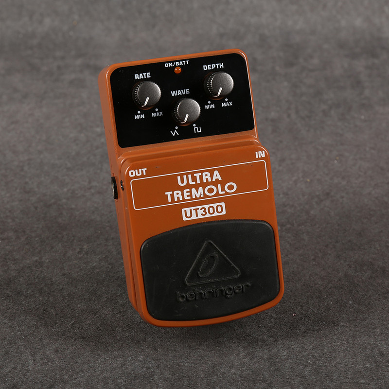 Behringer UT300 Ultra Tremolo Pedal - 2nd Hand (137729)