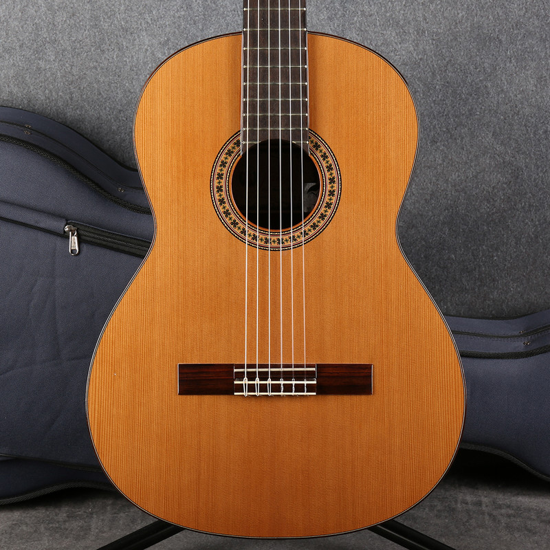 Prudencio Saez Model 31 - Solid Cedar Top - Soft Case - 2nd Hand