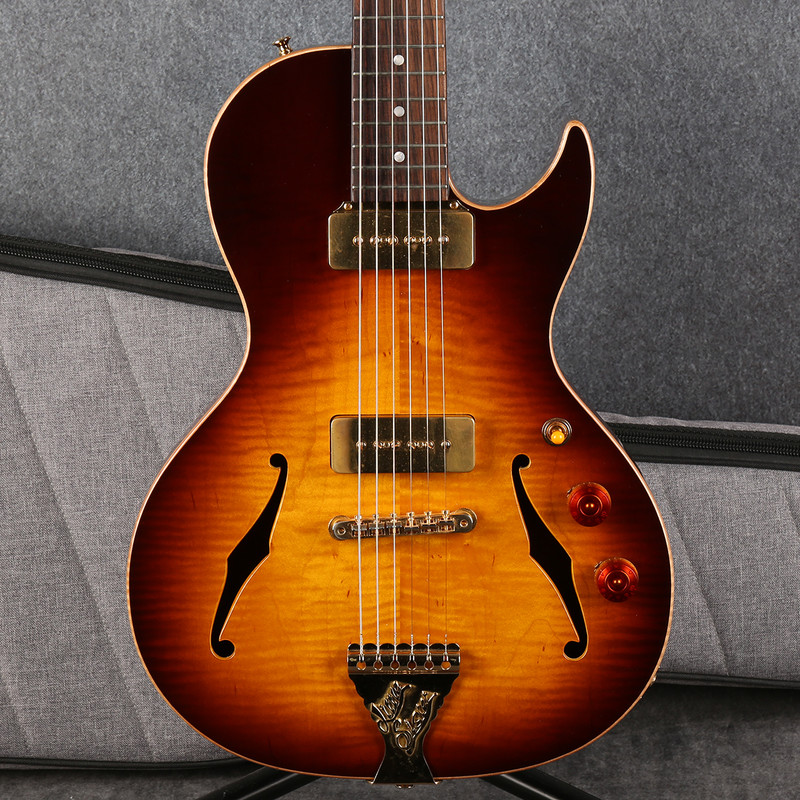 B&G Little Sister Crossroads P90 - Tobacco Burst - Gig Bag - 2nd Hand