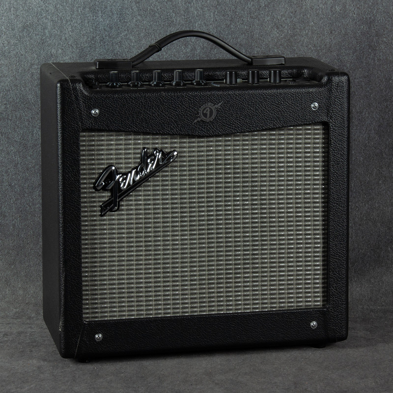 Fender Mustang I V.2 - 2nd Hand Fender Mustang I V.2 - 2nd Hand