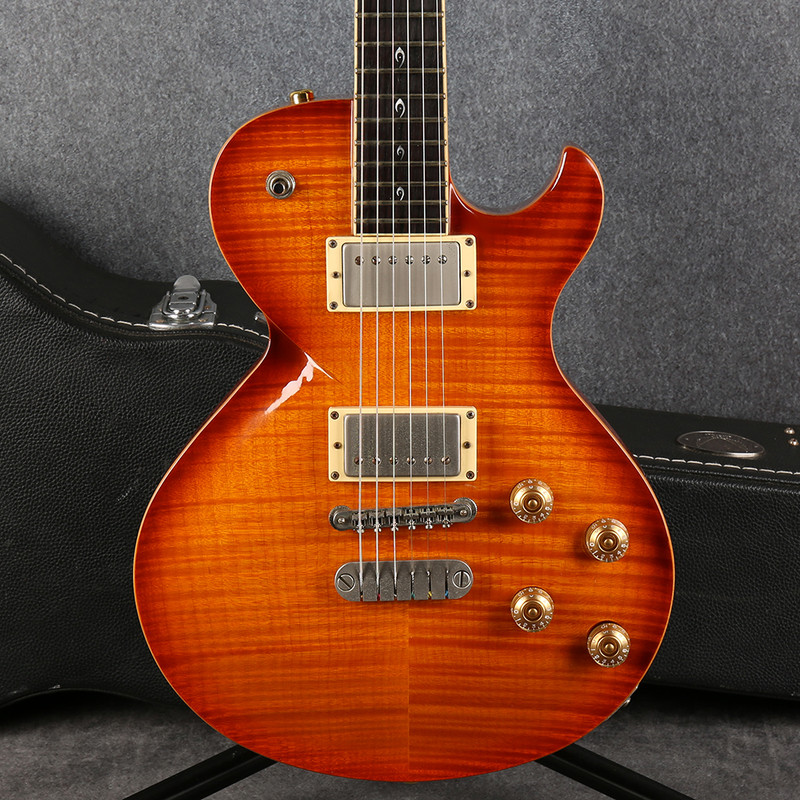 Dean Soltero Standard - Trans Amber - Hard Case - 2nd Hand