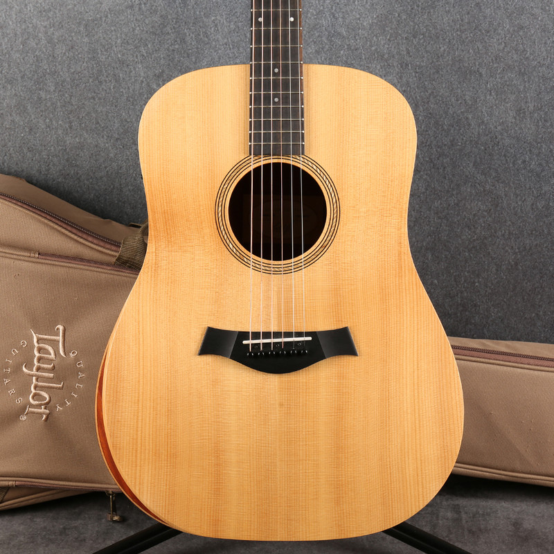 Taylor Academy 10e Dreadnought Electro Acoustic - Natural - Gig Bag - 2nd Hand