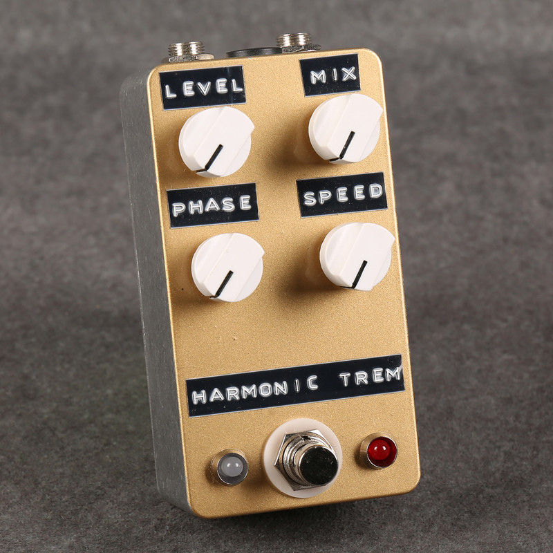 JSA Effects Harmonic Trem Pedal - 2nd Hand JSA Effects Harmonic Trem Pedal - 2nd Hand