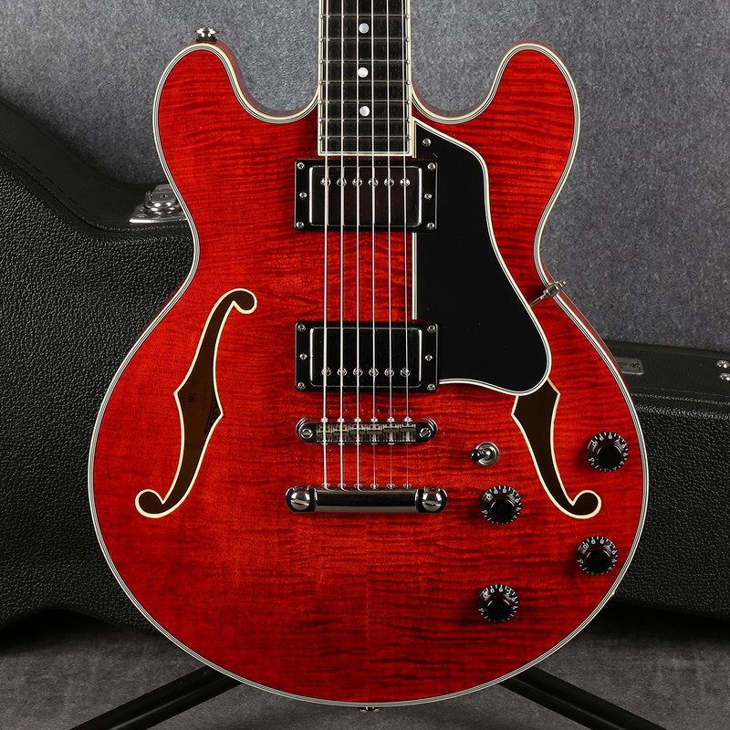 Eastman T484 - Classic - Hard Case - 2nd Hand Eastman T484 - Classic - Hard Case - 2nd Hand