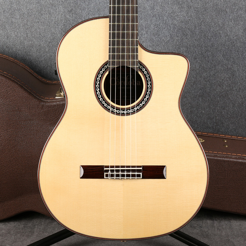 Cordoba GK Pro Negra Classical Electro Acoustic - Natural - Hard Case - 2nd Hand