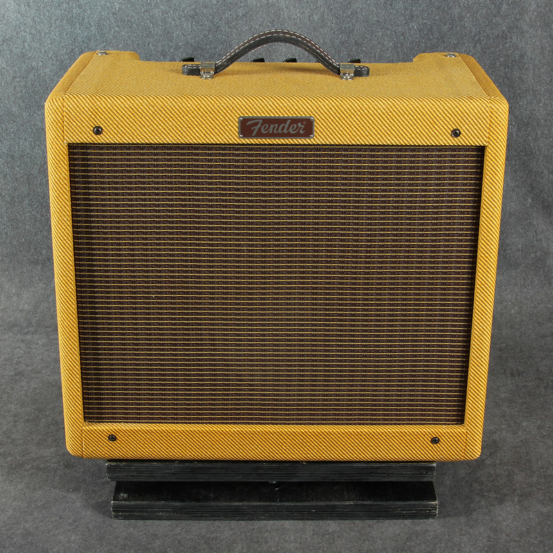 Fender Blues Junior - Tweed **COLLECTION ONLY** - 2nd Hand (140343) Fender Blues Junior - Tweed **COLLECTION ONLY** - 2nd Hand (140343)