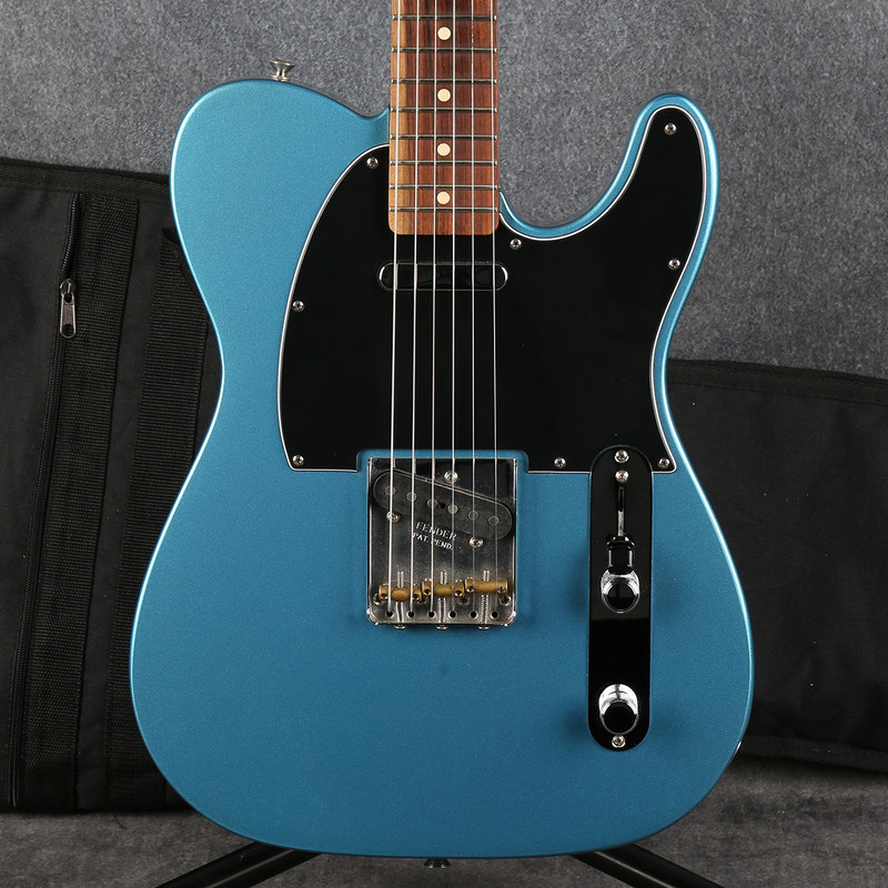 Fender Vintera 60s Modified Telecaster - Lake Placid Blue - Gig Bag - 2nd Hand Fender Vintera 60s Modified Telecaster - Lake Placid Blue - Gig Bag - 2nd Hand