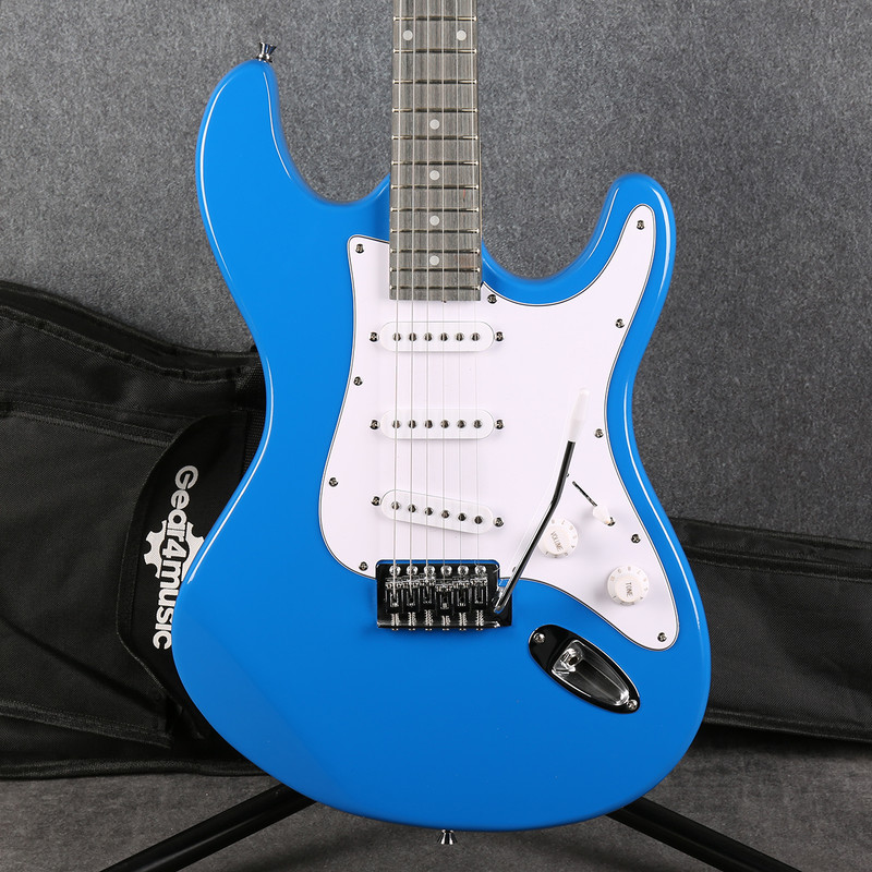 G4M LA Guitar - Blue - Gig Bag - 2nd Hand G4M LA Guitar - Blue - Gig Bag - 2nd Hand