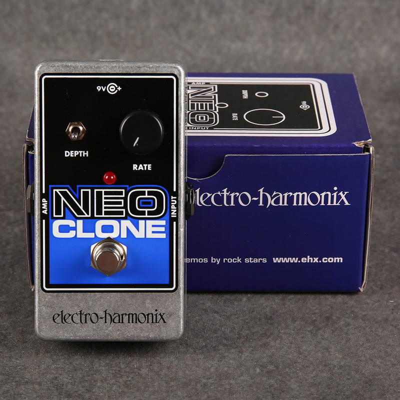 EHX Neo Clone El Nano - Boxed - 2nd Hand EHX Neo Clone El Nano - Boxed - 2nd Hand