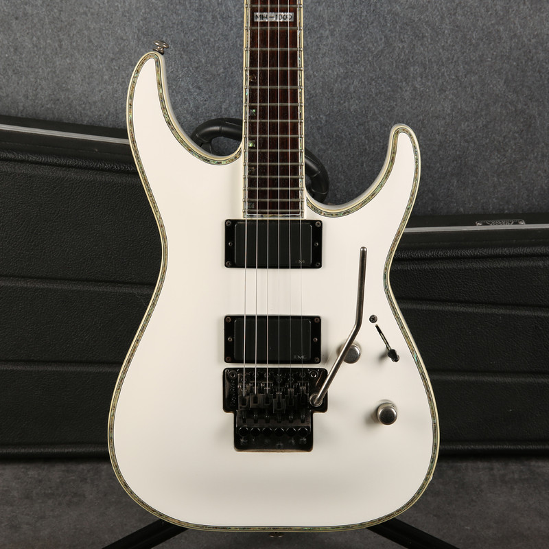 ESP LTD MH-1000 Deluxe - Snow White - Hard Case - 2nd Hand