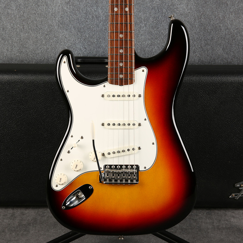 Fender American Vintage '65 Stratocaster LH - 3 Tone Sunburst - Case - 2nd Hand Fender American Vintage '65 Stratocaster LH - 3 Tone Sunburst - Case - 2nd Hand