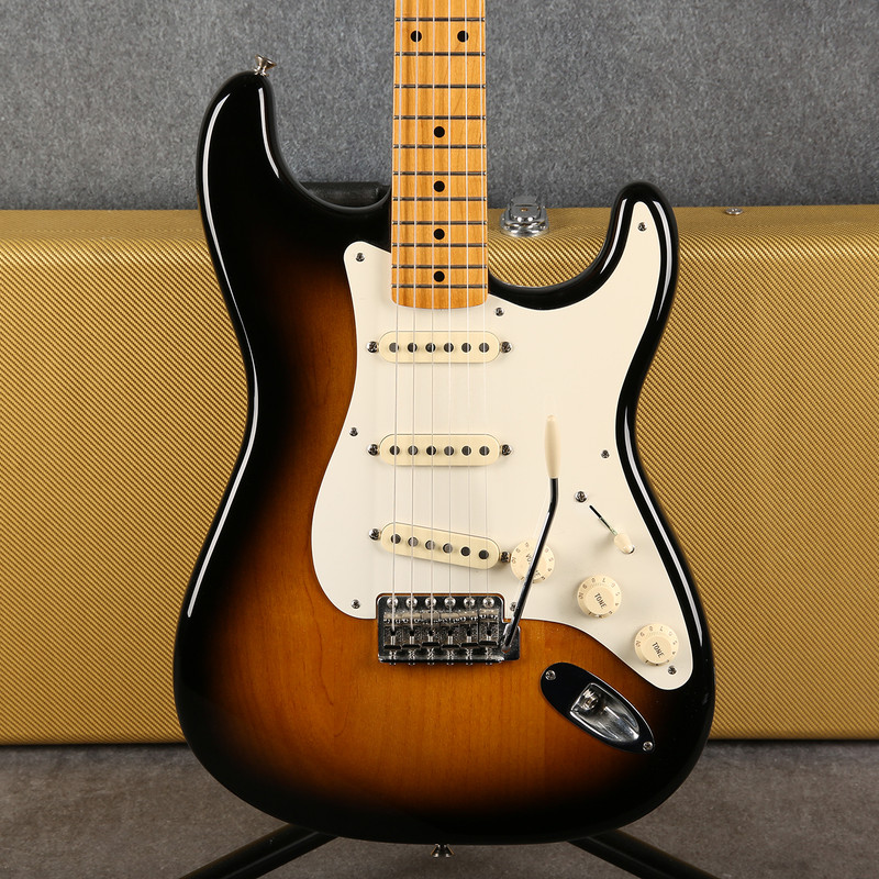 Fender Classic Series 50s Stratocaster - 2 Tone Sunburst - Hard Case - 2nd Hand