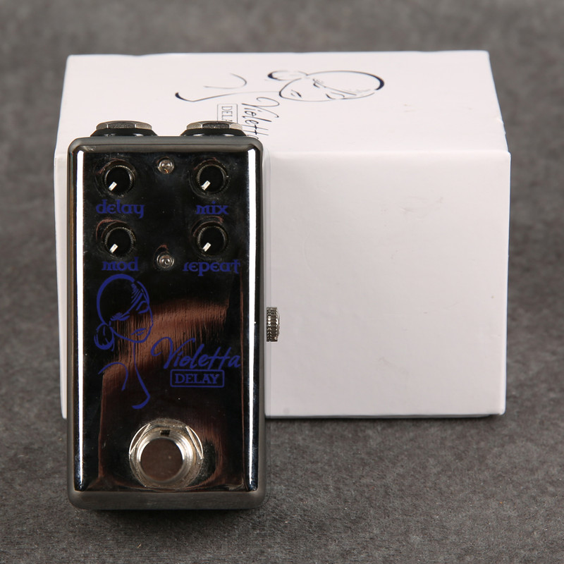 Red Witch Violetta Delay - Boxed - 2nd Hand (142009)
