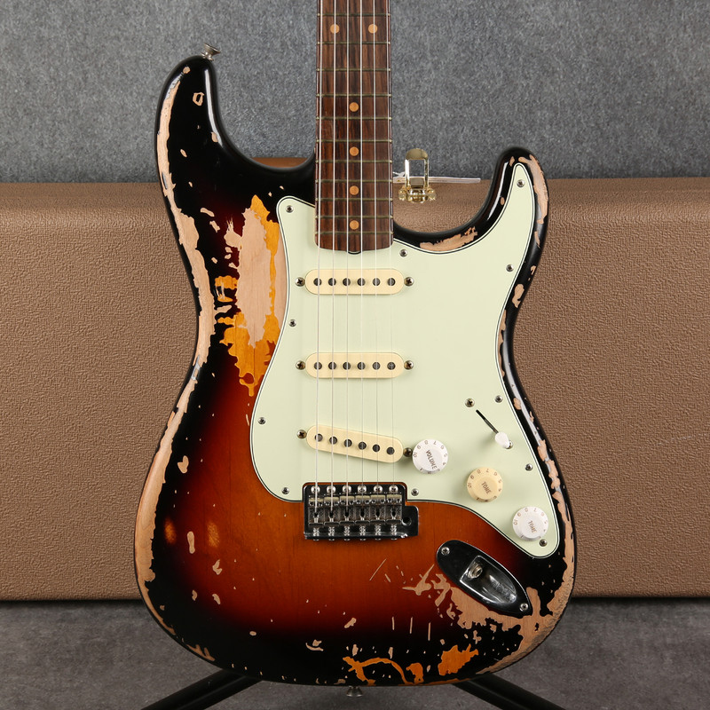 Fender Mike McCready Stratocaster - Relic - 3 Tone Sunburst - Case - 2nd Hand