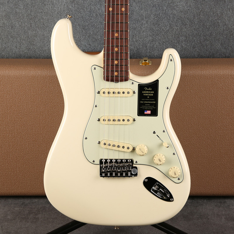 Fender American Vintage II 1961 Stratocaster - Olympic White - Case - 2nd Hand (X1164933)