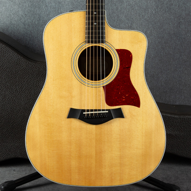 Taylor 210ce DLX Electro Acoustic - Hard Case - 2nd Hand
