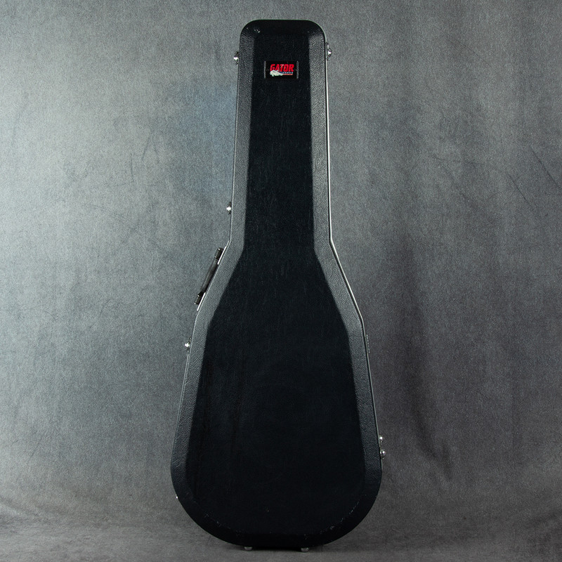 Gator Dreadnought Hard Case - 2nd Hand (142781) Gator Dreadnought Hard Case - 2nd Hand (142781)