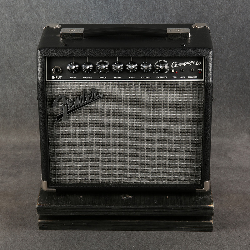Fender Champion 20 Combo Amplifier - 2nd Hand (143376)