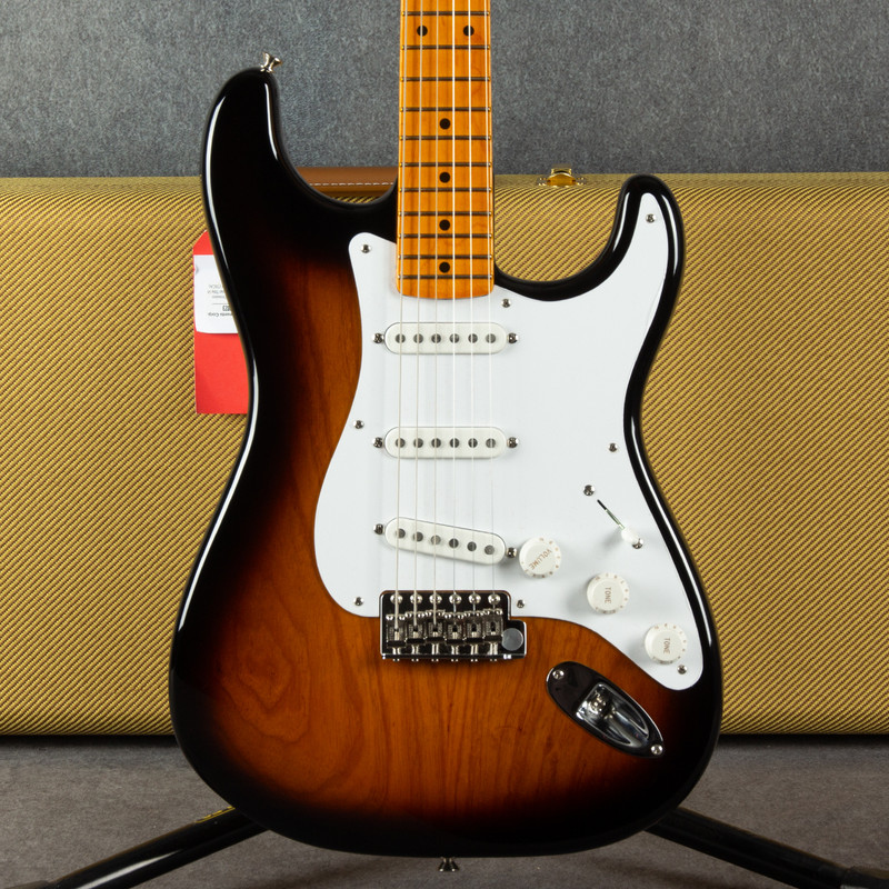 Fender 70th Anniversary American Vintage II 1954 Stratocaster - Case - 2nd Hand