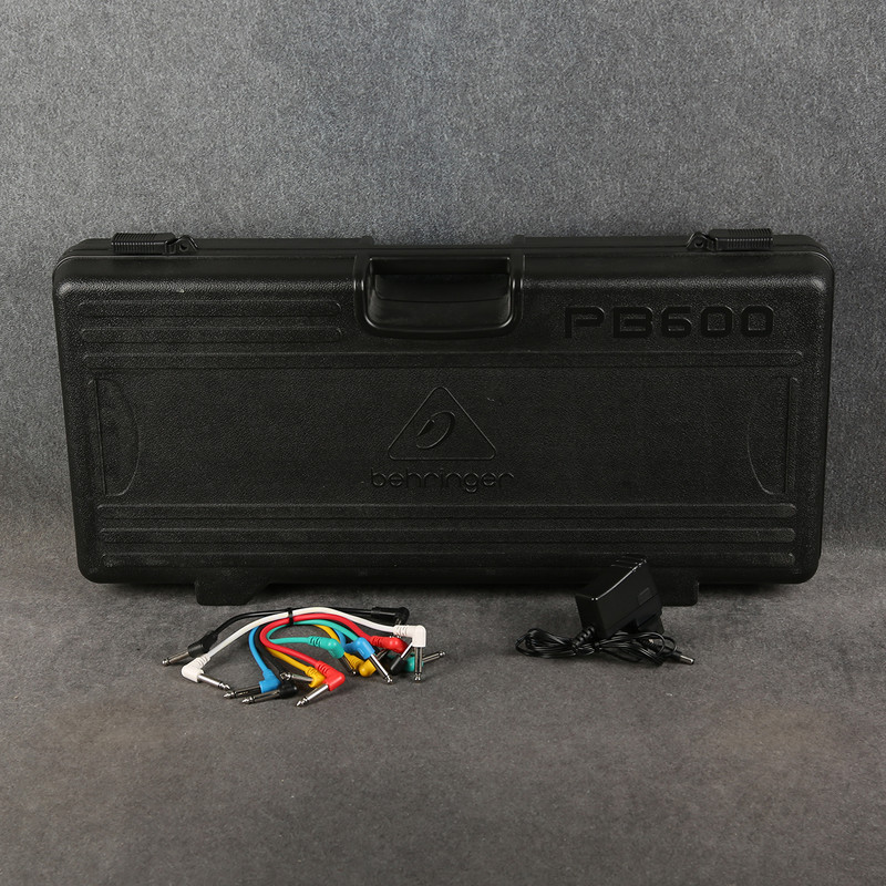 Behringer PB600 Pedal Board - Cables - Power Supply - 2nd Hand