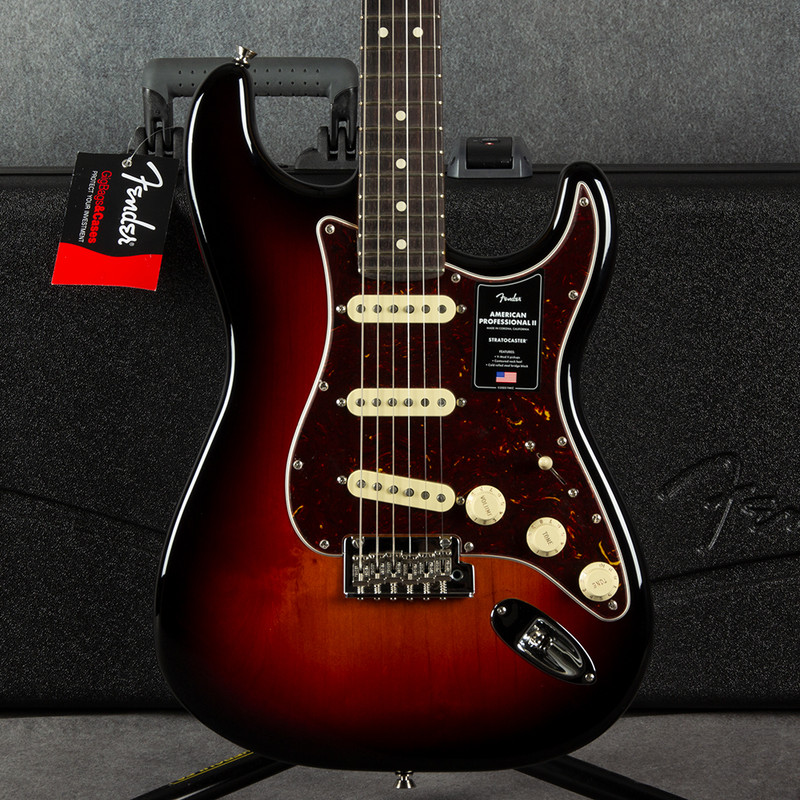 Fender American Pro II Stratocaster RW - 3 Tone Sunburst - Hard Case - 2nd Hand