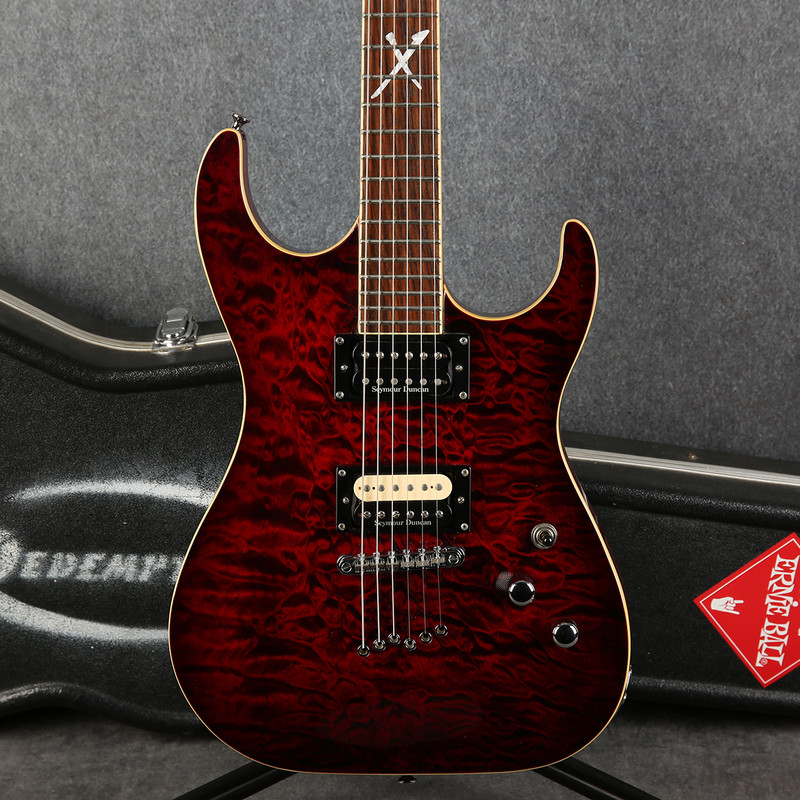 Washburn X50 Pro - Seymour Duncan Pickups - Quilted Wine Burst - Case - 2nd Hand
