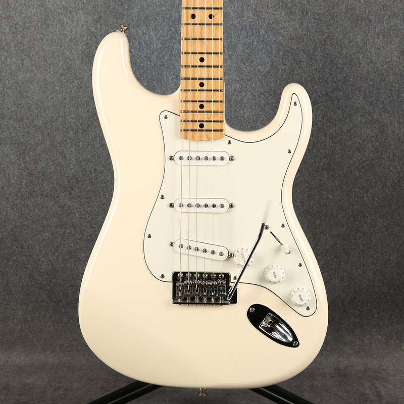 Fender Mexican Standard Stratocaster - Olympic White - 2nd Hand