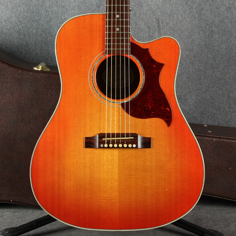 Gibson Hummingbird Mahogany AG- Light Cherry Sunburst - Hard Case - 2nd Hand Gibson Hummingbird Mahogany AG- Light Cherry Sunburst - Hard Case - 2nd Hand