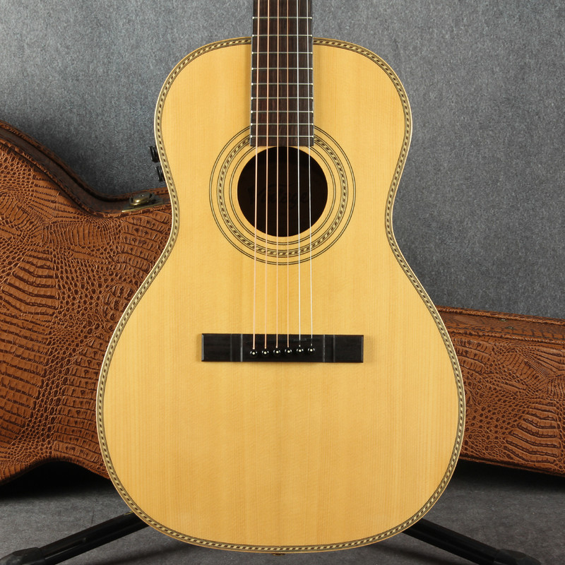 Vintage VE880PB Paul Brett Electro Acoustic - Natural - Hard Case - 2nd Hand