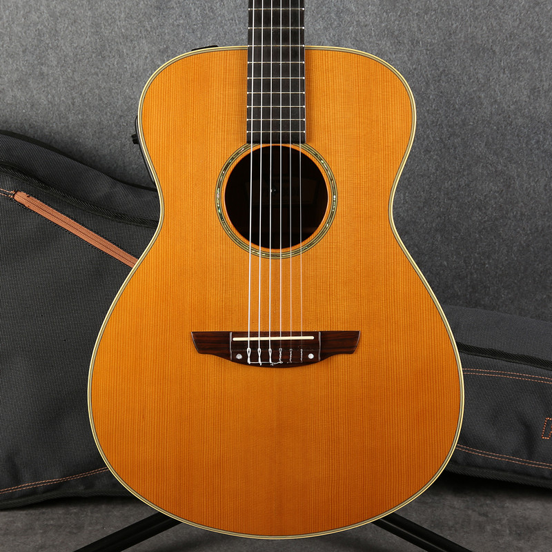 Yamaha FPX-300N Electro Classical - Natural - Gig Bag - 2nd Hand