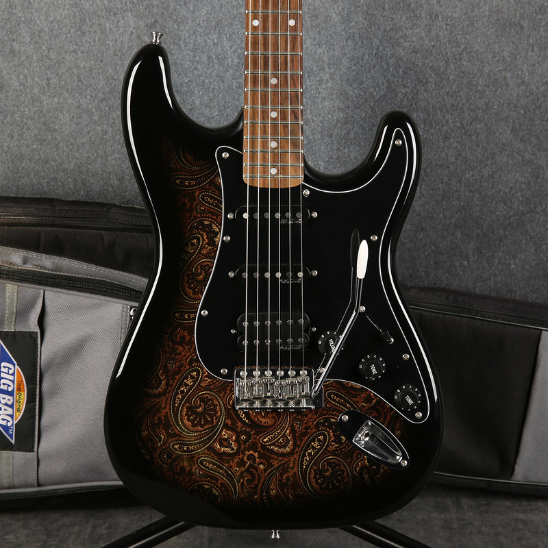 Harley Benton Deluxe Series ST-70 - Black Paisley - Gig Bag - 2nd Hand