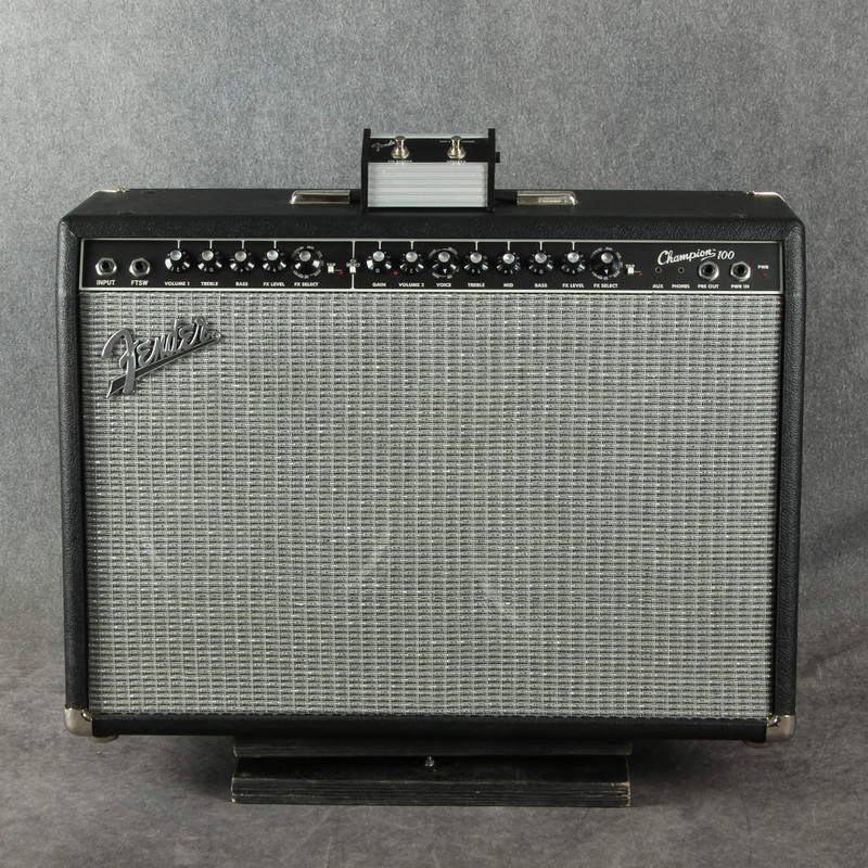Fender Champion 100 Combo - 2nd Hand (147889)