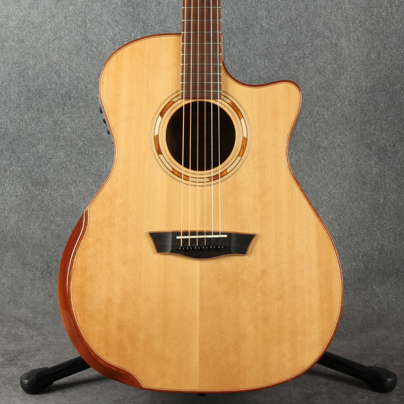 Washburn WCG25SCE Electro Acoustic - Natural - 2nd Hand Washburn WCG25SCE Electro Acoustic - Natural - 2nd Hand