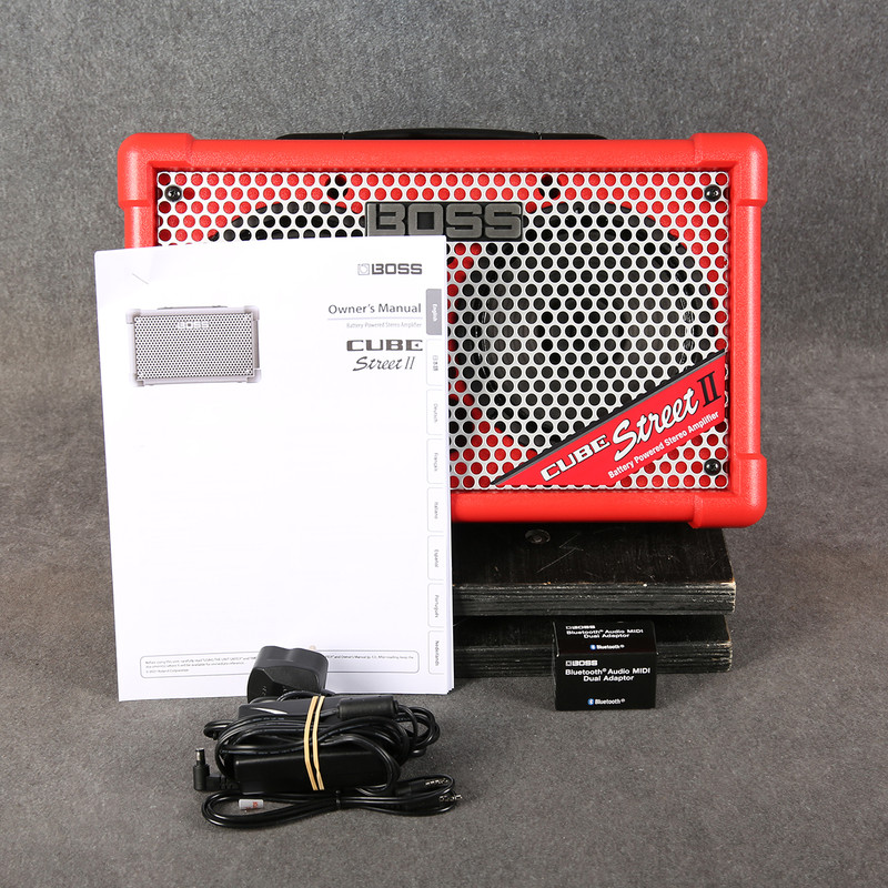 Boss Cube Street II Amplifier - Red - 2nd Hand Boss Cube Street II Amplifier - Red - 2nd Hand