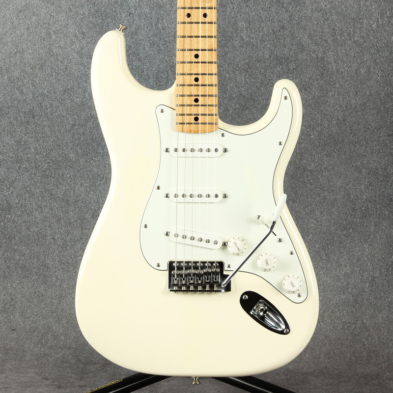 Fender Mexican Standard Stratocaster - Olympic White - 2nd Hand (148698)