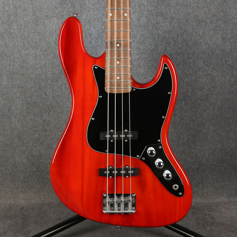Stagg SBJ-30 Standard J Bass - Fiesta Red - 2nd Hand Stagg SBJ-30 Standard J Bass - Fiesta Red - 2nd Hand