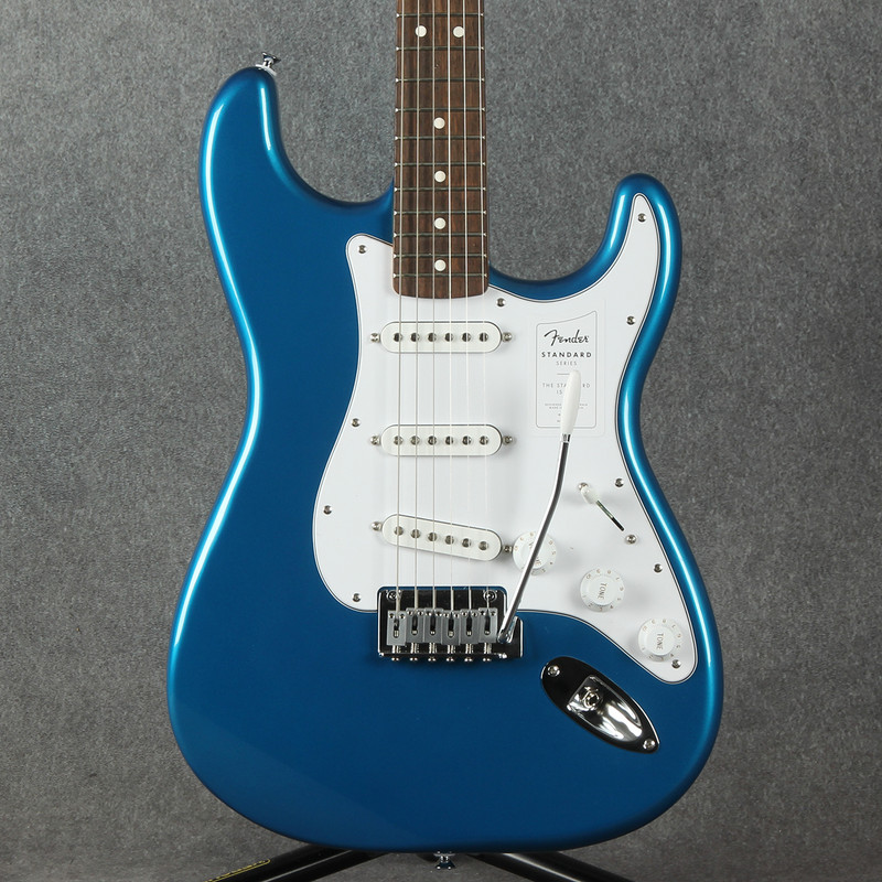 Fender Standard Stratocaster - Aqua Marine - 2nd Hand Fender Standard Stratocaster - Aqua Marine - 2nd Hand