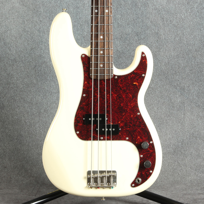 Squier Classic Vibe 60s P Bass - Olympic White - 2nd Hand