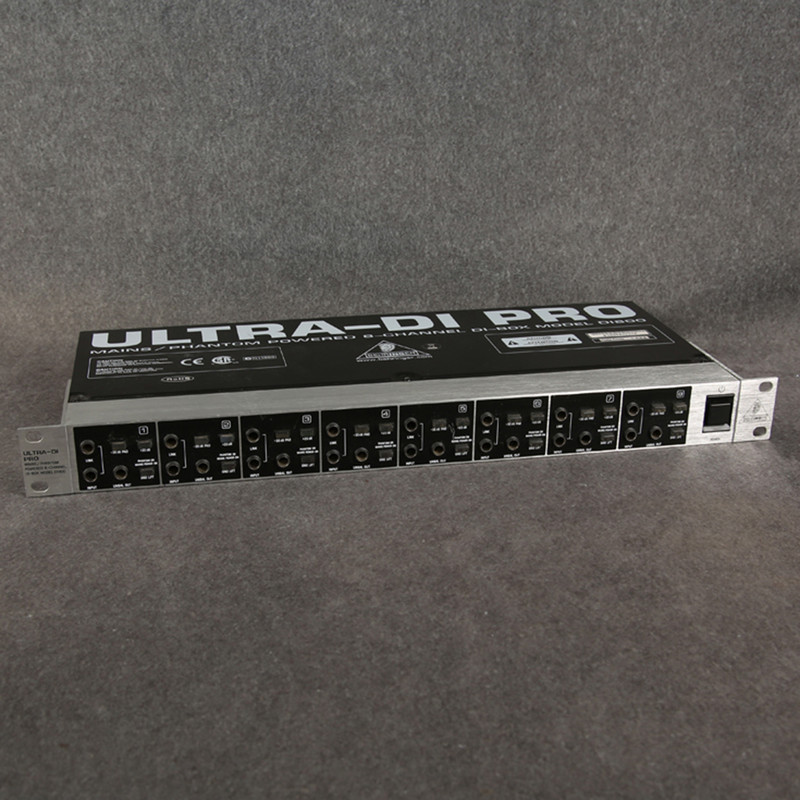 Behringer DI800 Ultra-DI Pro 8-Channel Active DI Box - 2nd Hand