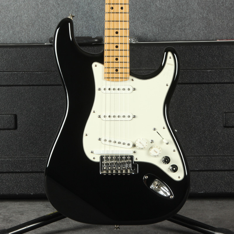 Fender Stratocaster G5 VG - Black - 2nd Hand Fender Stratocaster G5 VG - Black - 2nd Hand