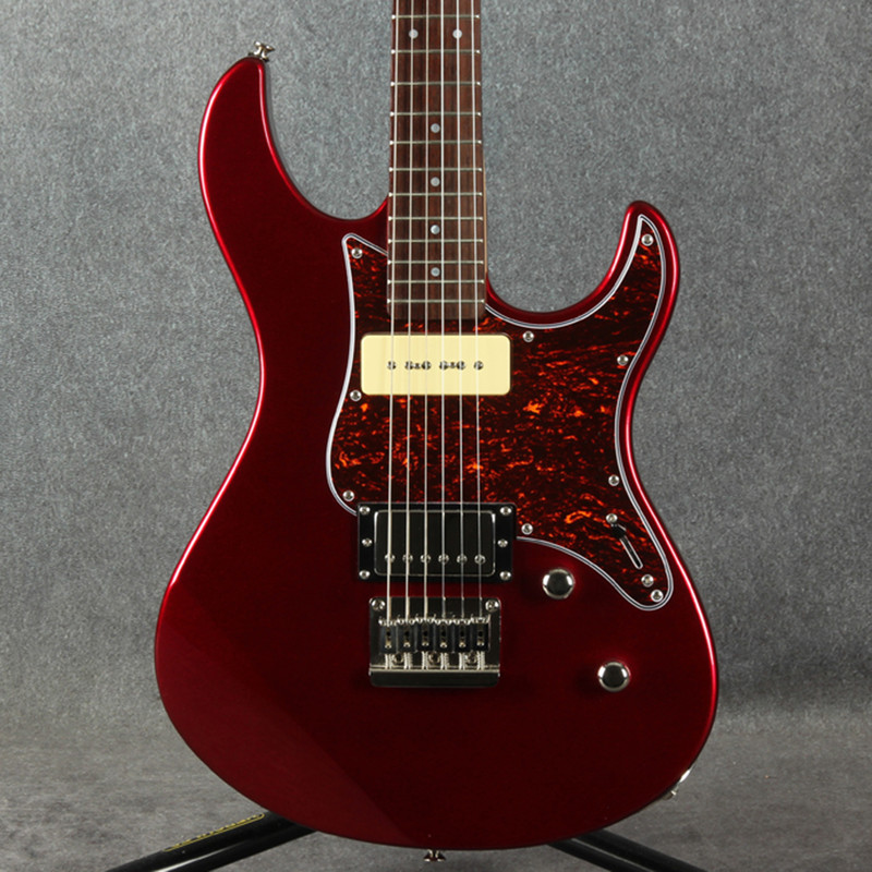Yamaha Pacifica 311H - Red Metallic - 2nd Hand