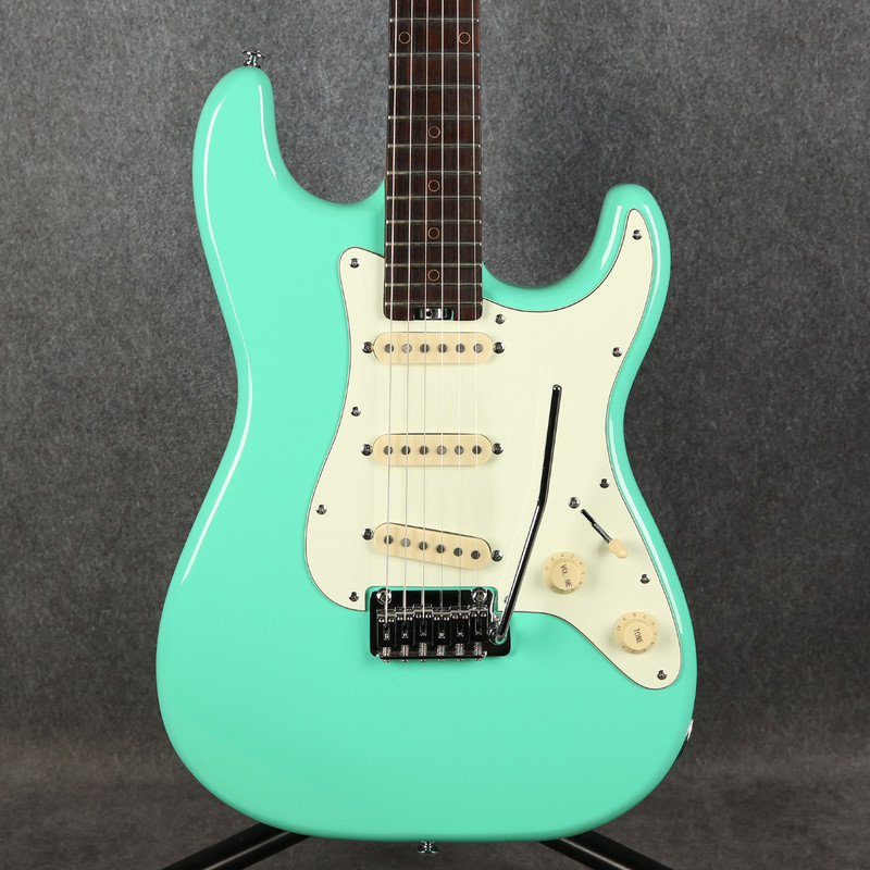 Schecter Nick Johnston Traditional - Atomic Green - 2nd Hand Schecter Nick Johnston Traditional - Atomic Green - 2nd Hand