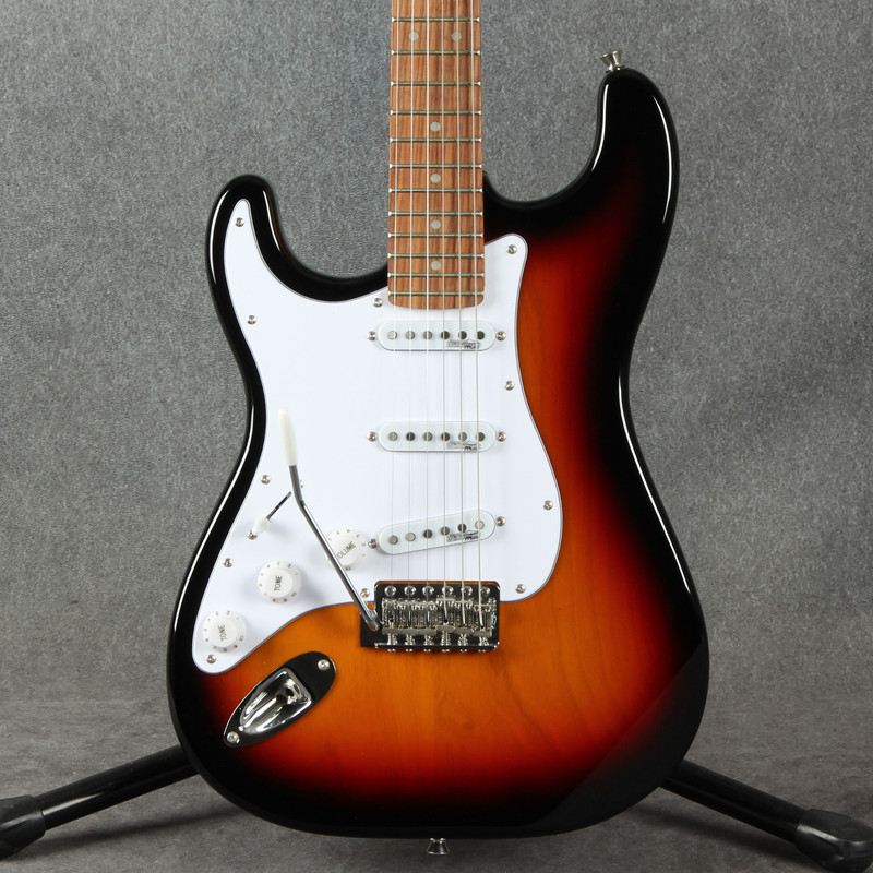 Vintage V6 ReIssued - Sunburst - Left Handed - 2nd Hand