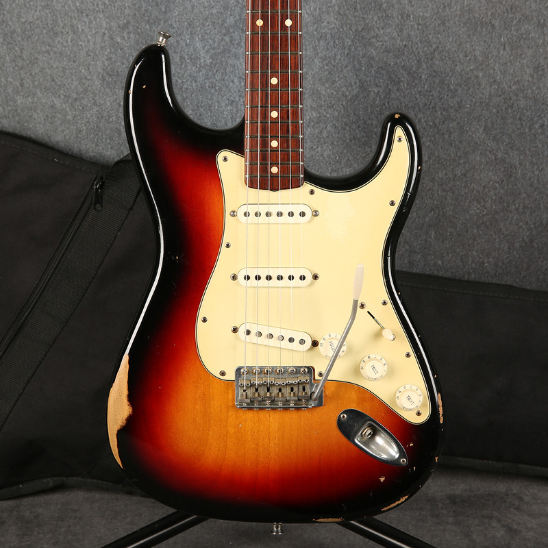 Fender Road Worn 60s Stratocaster - 3 Tone Sunburst - 2nd Hand