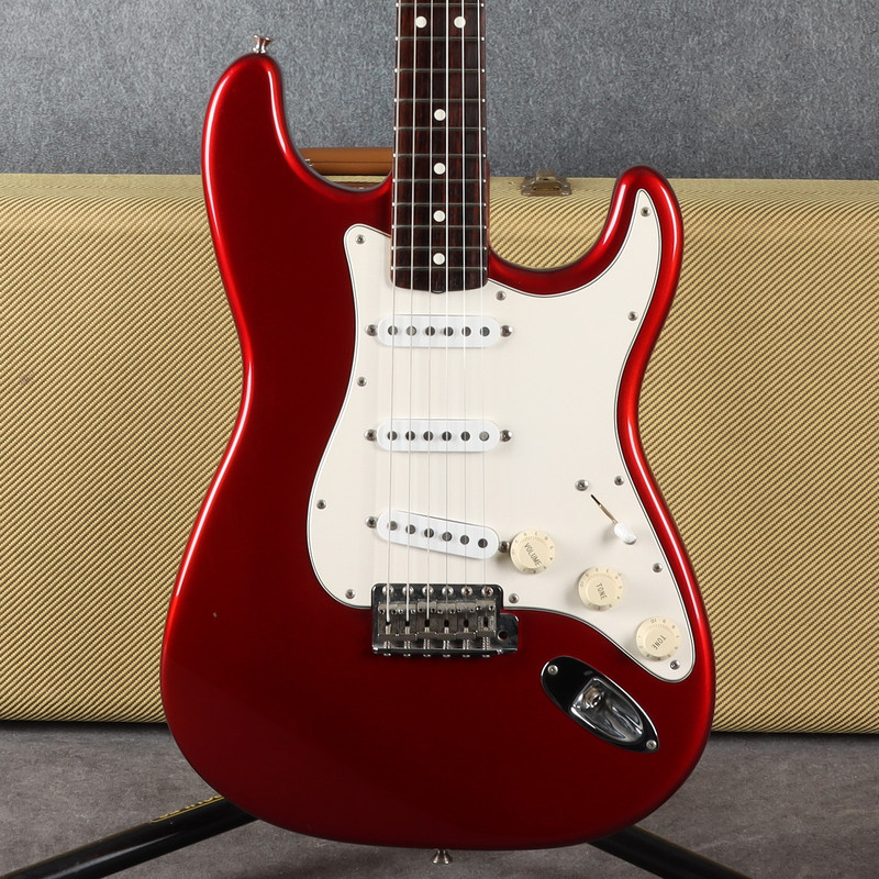 Fender American Vintage 62 Stratocaster - Candy Apple Red - 2nd Hand