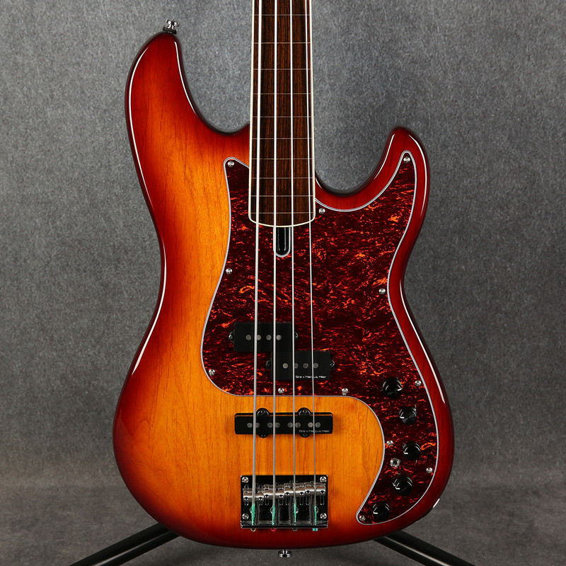 Sire Marcus Miller P7 4 String Fretless Bass - Tobacco Sunburst - 2nd Hand (154180)