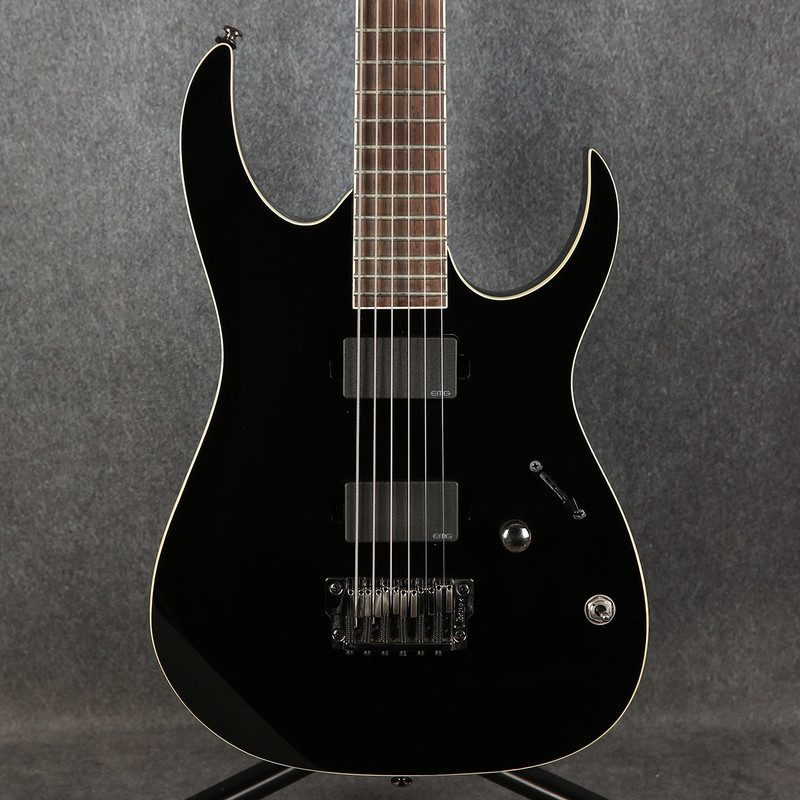 Ibanez Iron Label RGIB6-BK Baritone - Black  - 2nd Hand Ibanez Iron Label RGIB6-BK Baritone - Black  - 2nd Hand